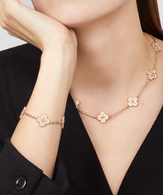 cartier มือสอง , กําไล cartier มือสอง , คาร์เทียร์ มือสอง , นาฬิกา cartier มือสอง , van cleef & arpels มือสอง , รับซื้อ คาร์เทียร์ , รับซื้อ cartier , รับซื้อและรับฝาก Cartier และ Van Cleef & Arpels มือสอง